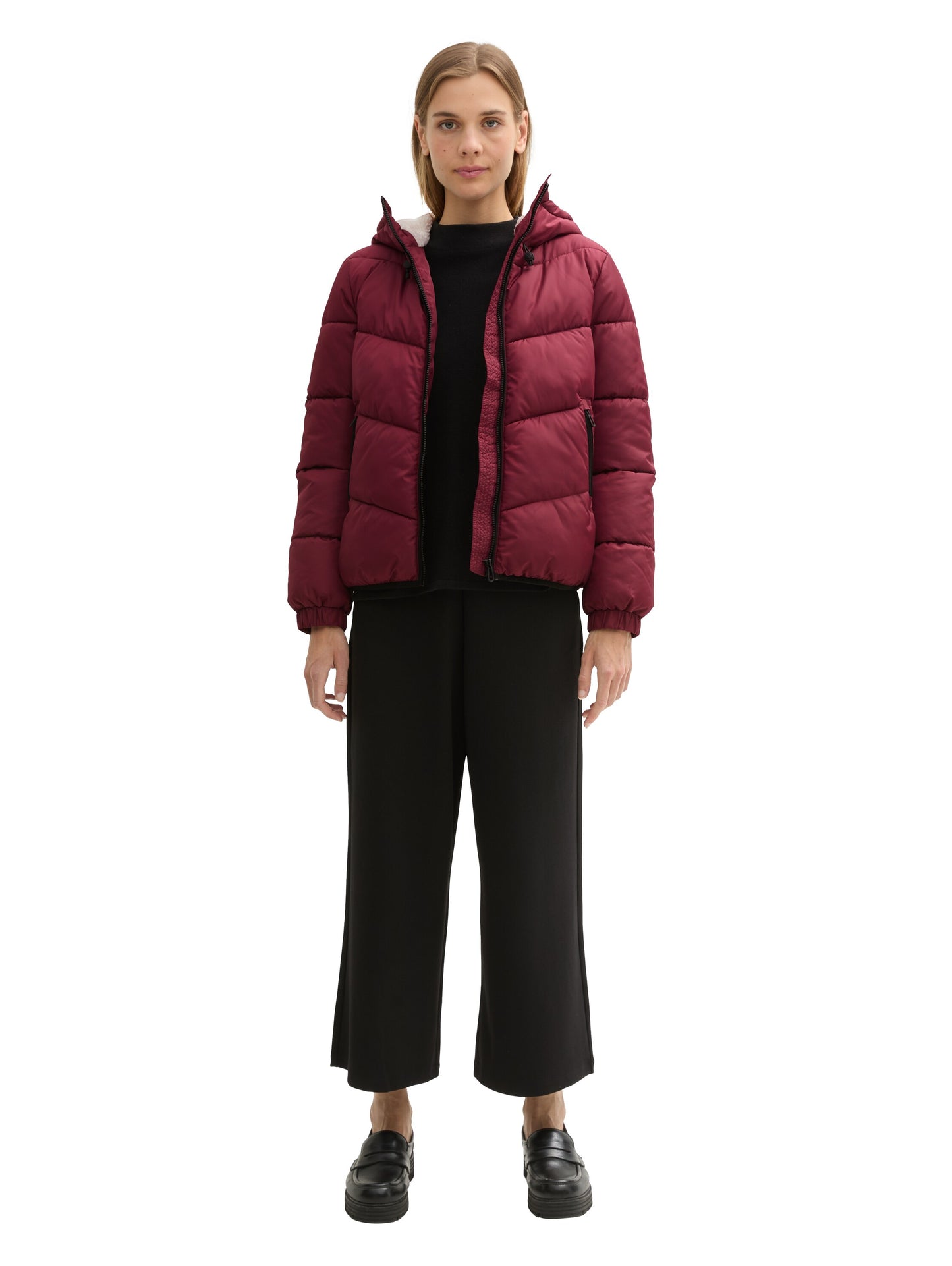 Pufferjacke mit Kapuze