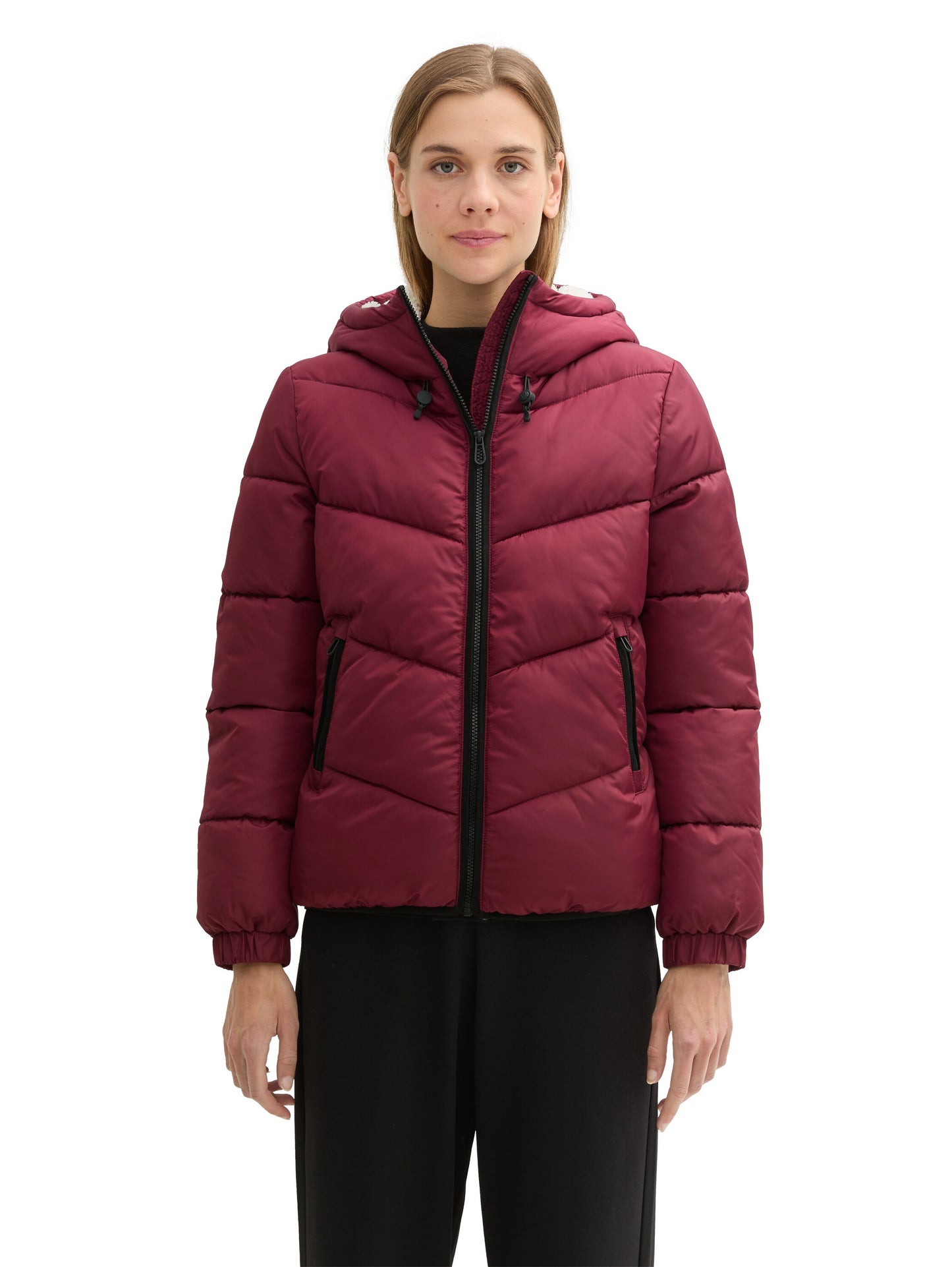 Pufferjacke mit Kapuze