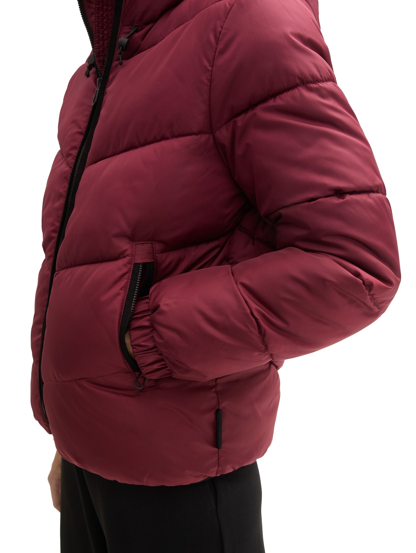 Pufferjacke mit Kapuze