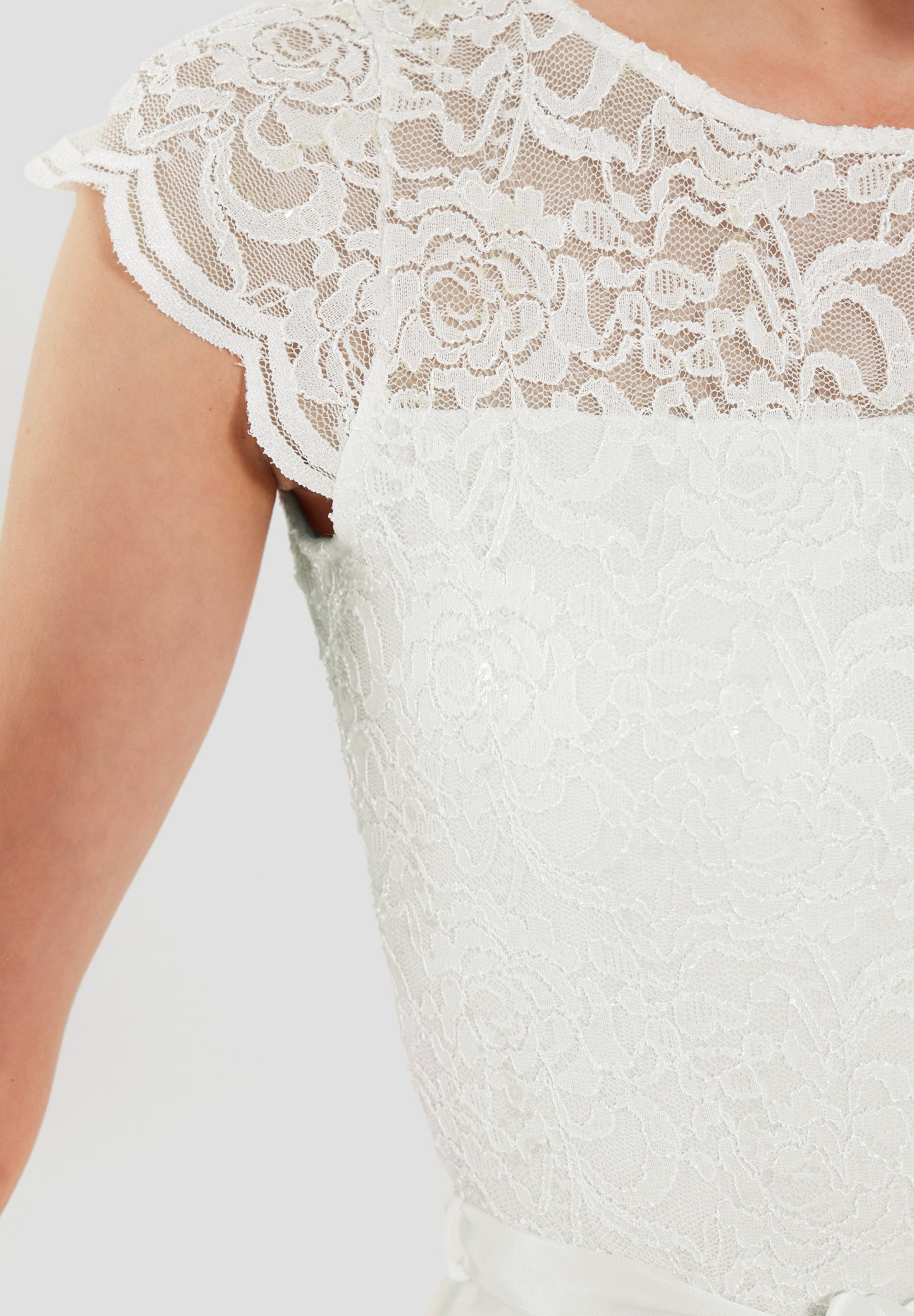 Cocktailkleid aus Spitze und Chiffon