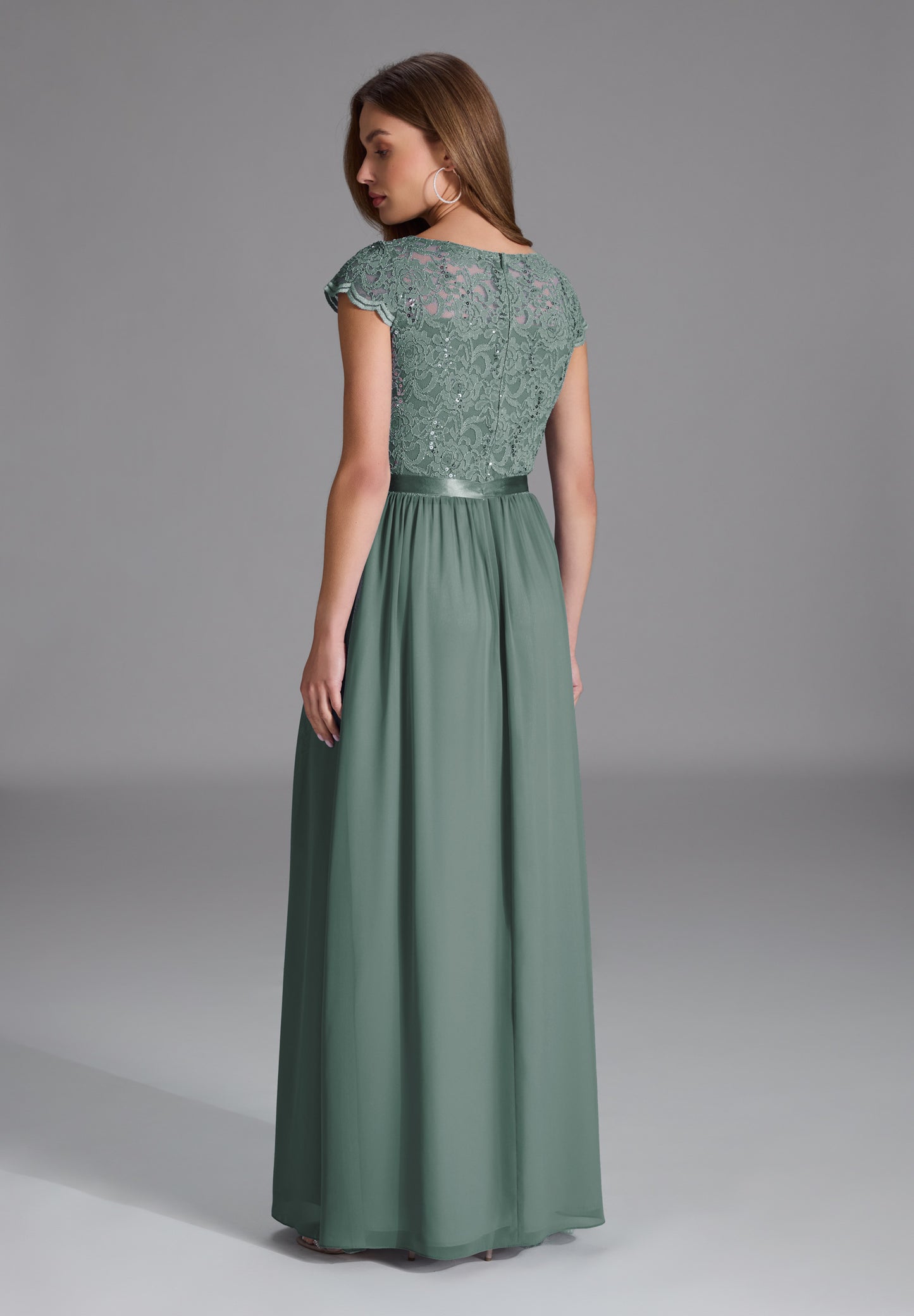 Abendkleid aus Chiffon mit paillettenbesetztem Spitzenoberteil