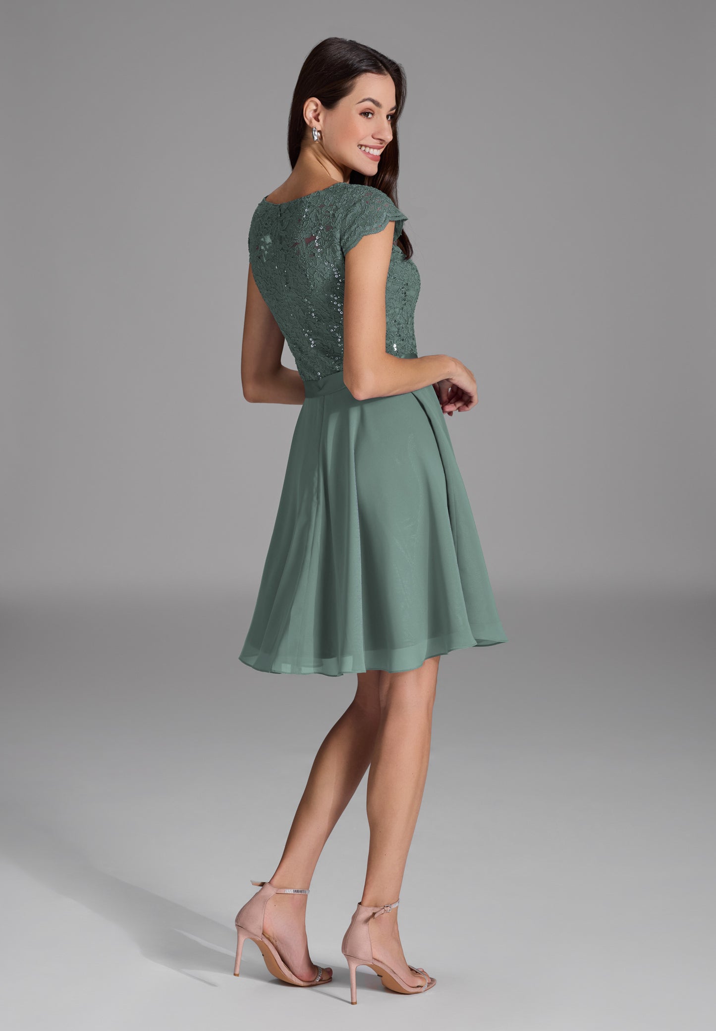 Cocktailkleid aus Spitze und Chiffon