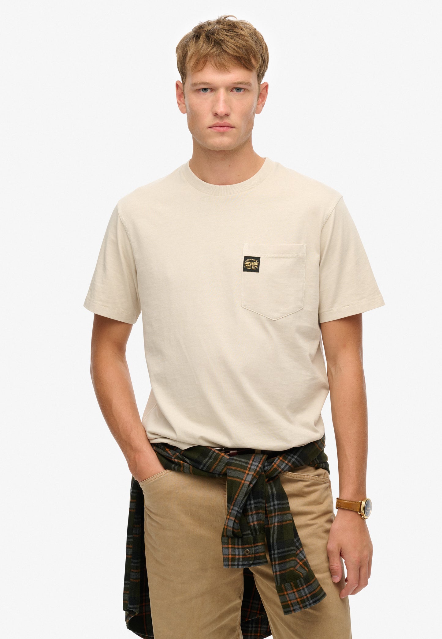 T-Shirt mit Tasche und Kontrastnähten