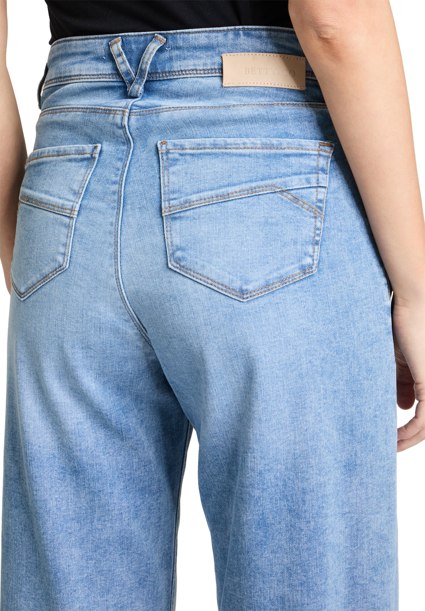 High Waisted-Jeans