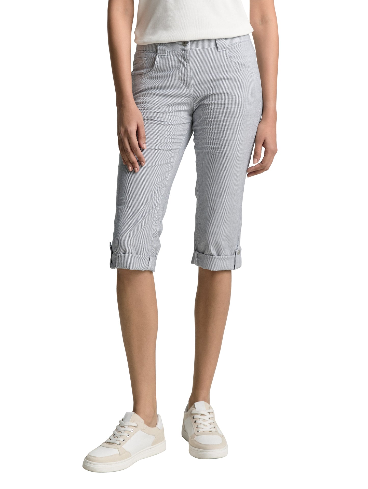 Tapered Relaxed Capri Hose