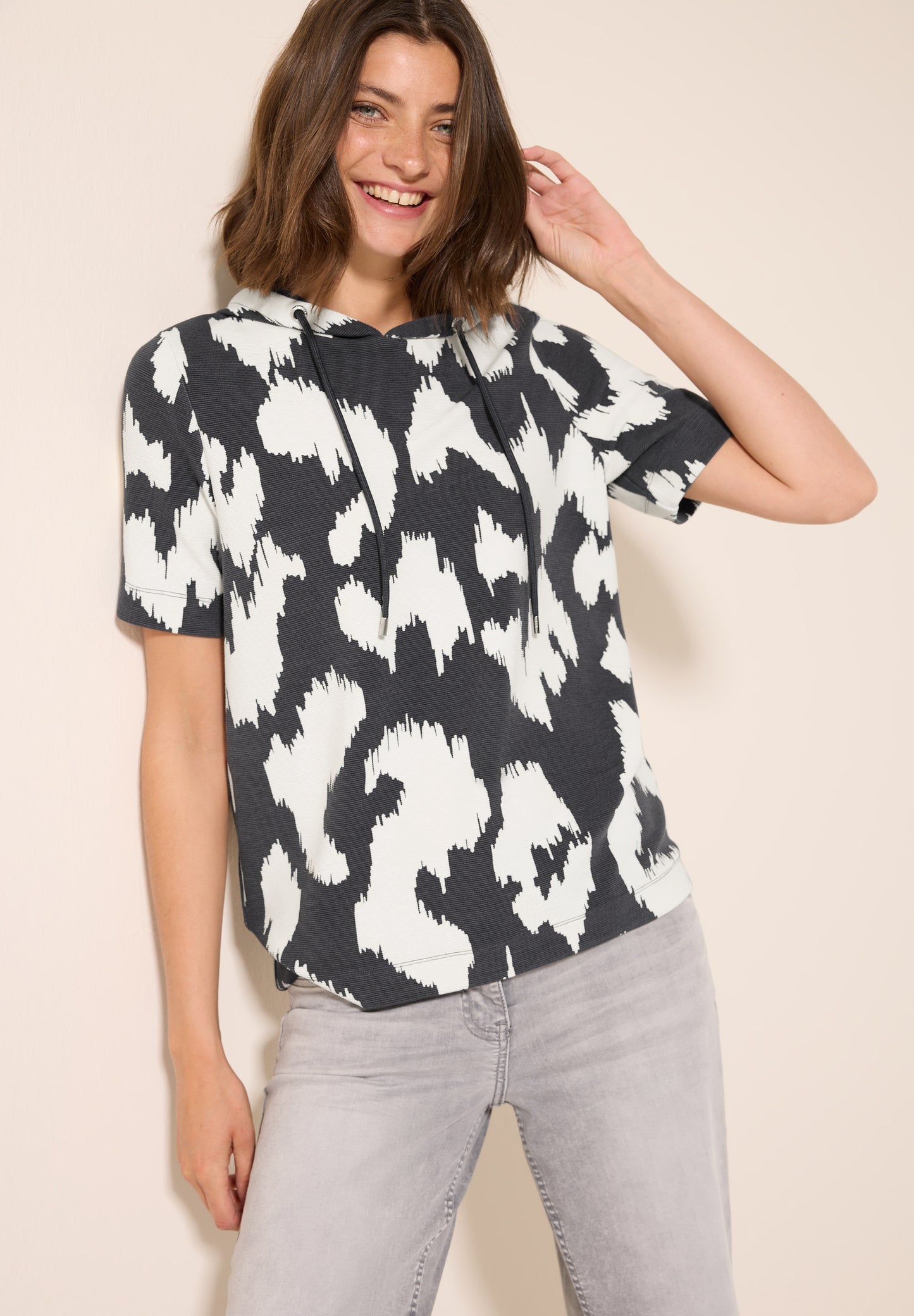 Ottoman Shirt mit Kapuze