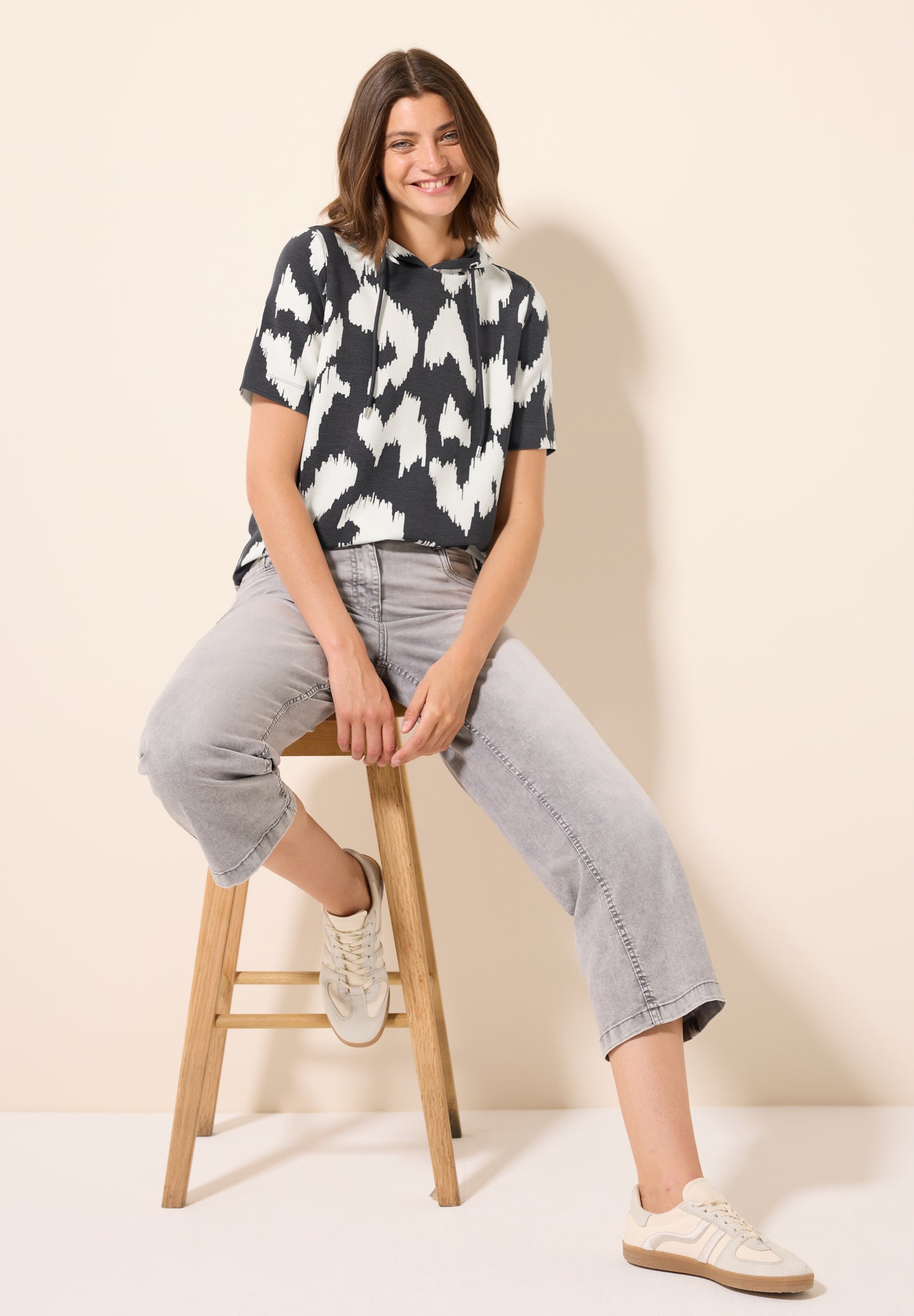 Ottoman Shirt mit Kapuze