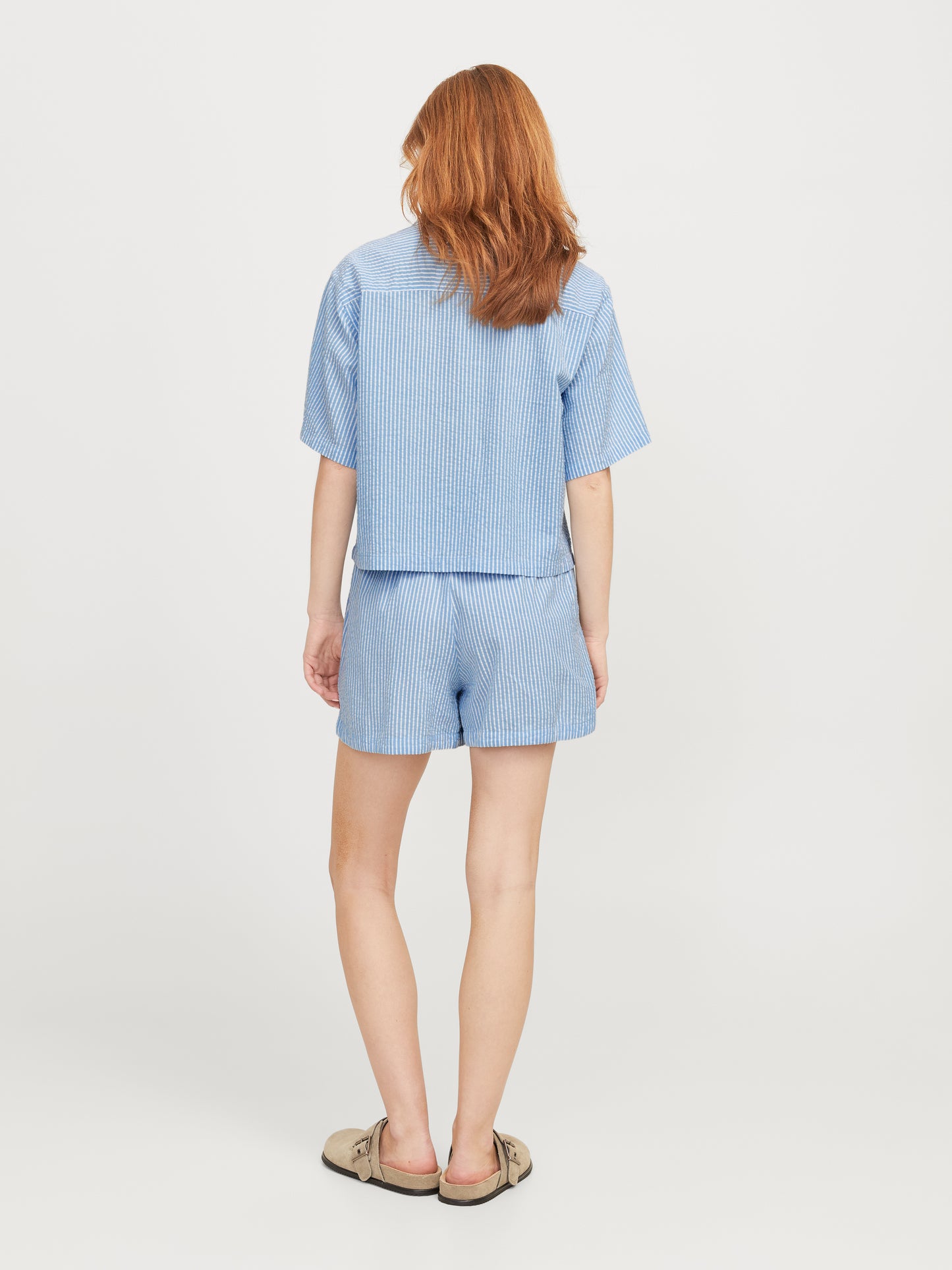JXWINDY SEERSUCKER HW SHORTS WVN SN