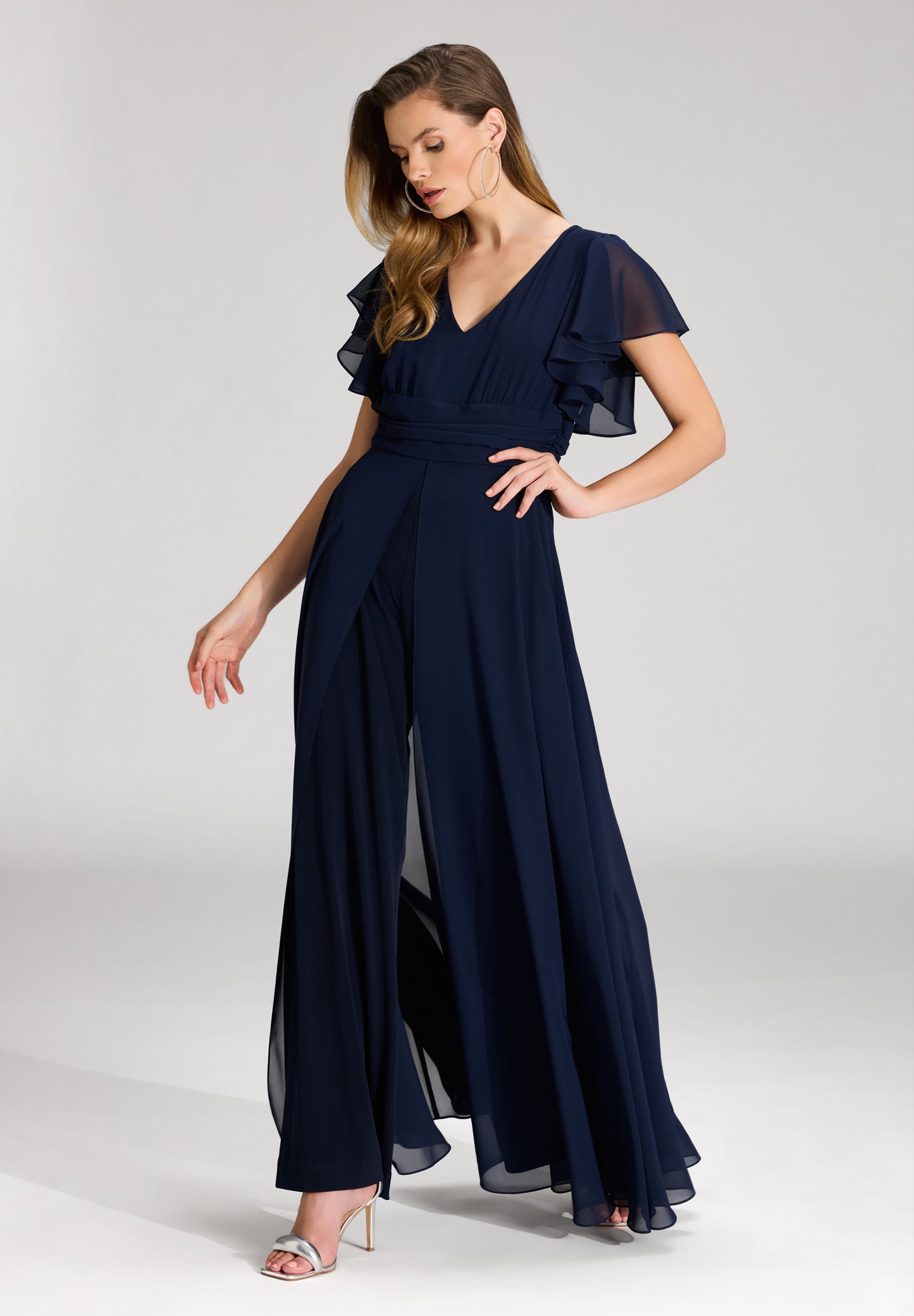 Chiffon Jumpsuit mit Überrock und Volantärmeln