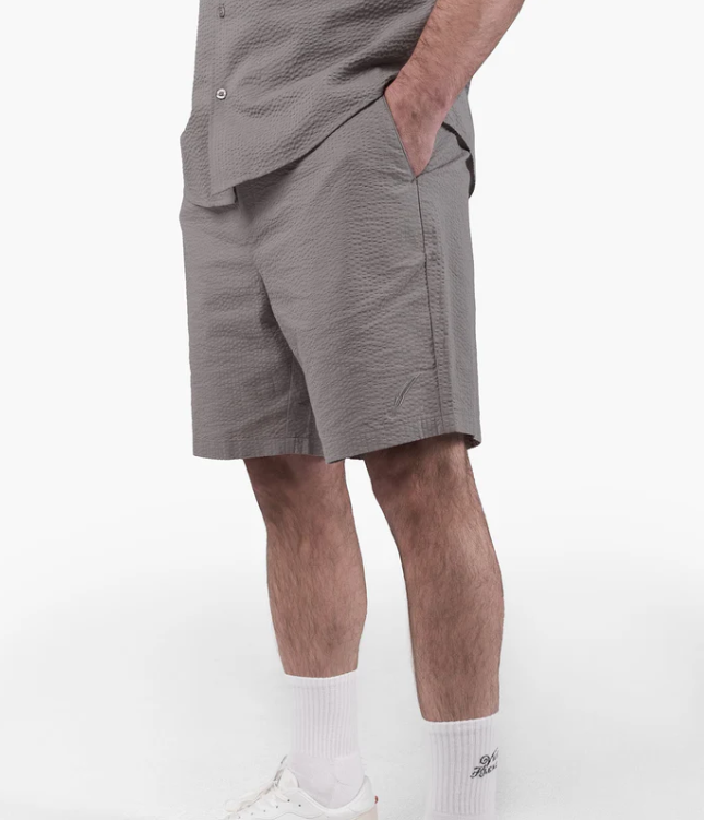 Robert Redshort, soft grey