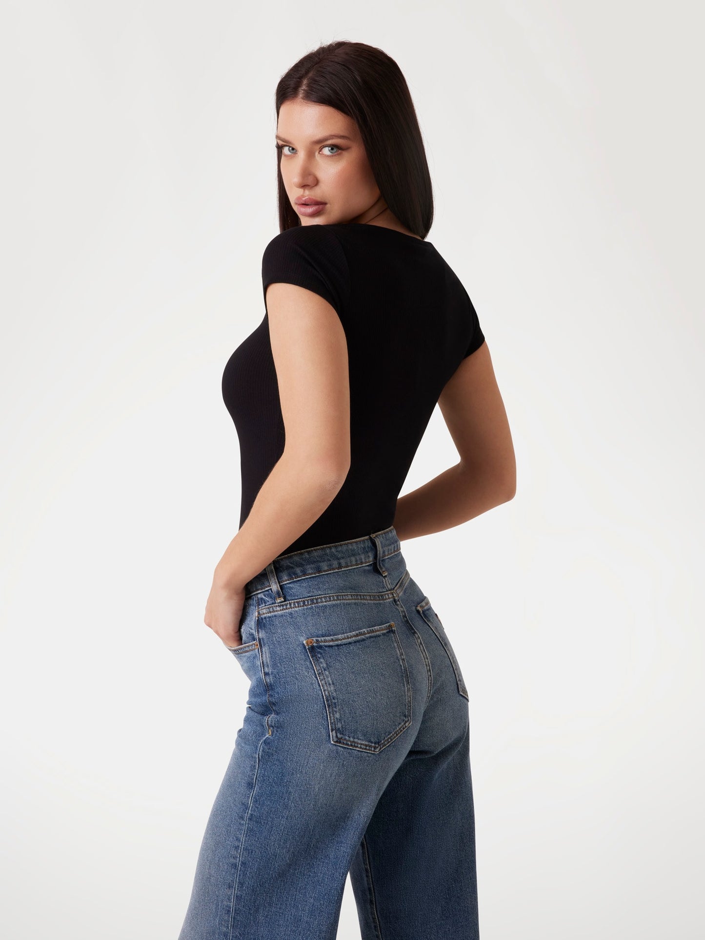 SS KARLEE JEWEL BTN HENLEY