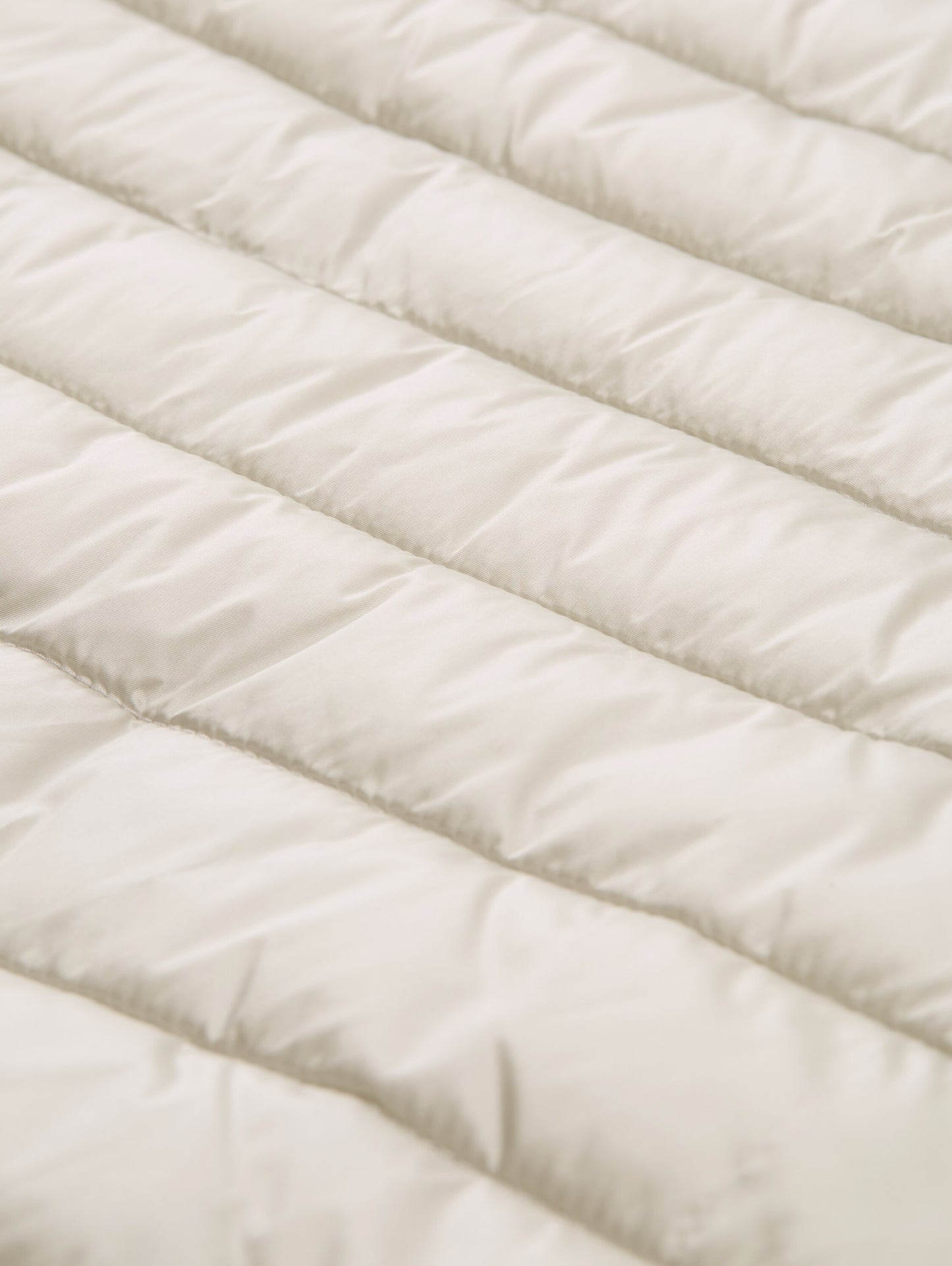 Lightweight Steppjacke mit Kapuze