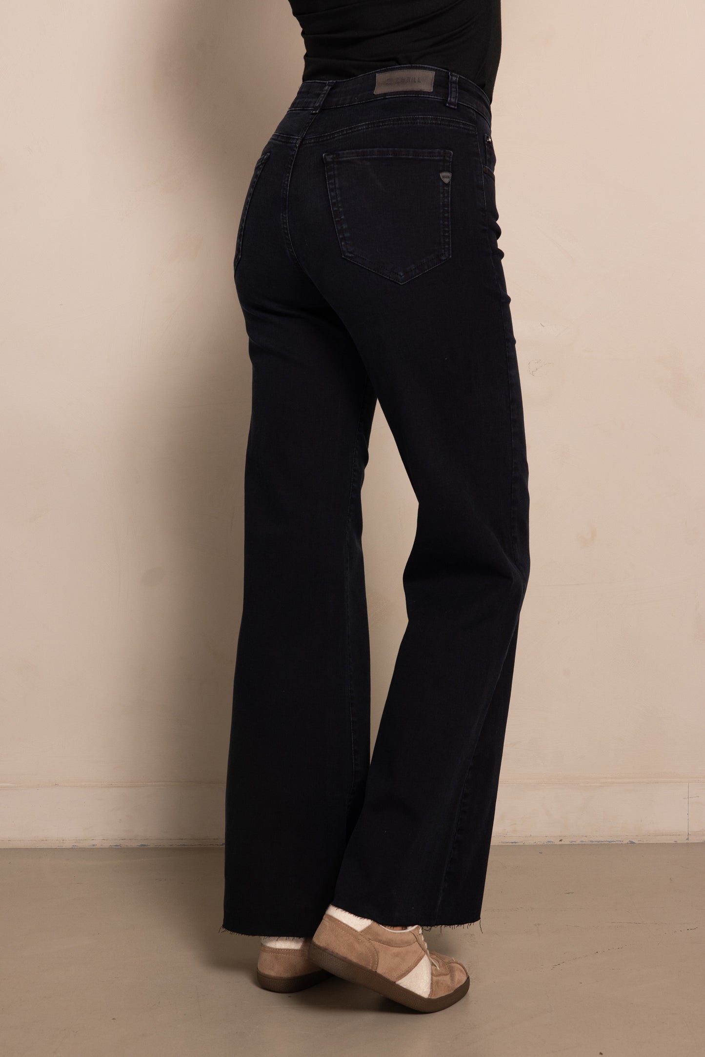 Zhrill Hose sportiv FBlack 117