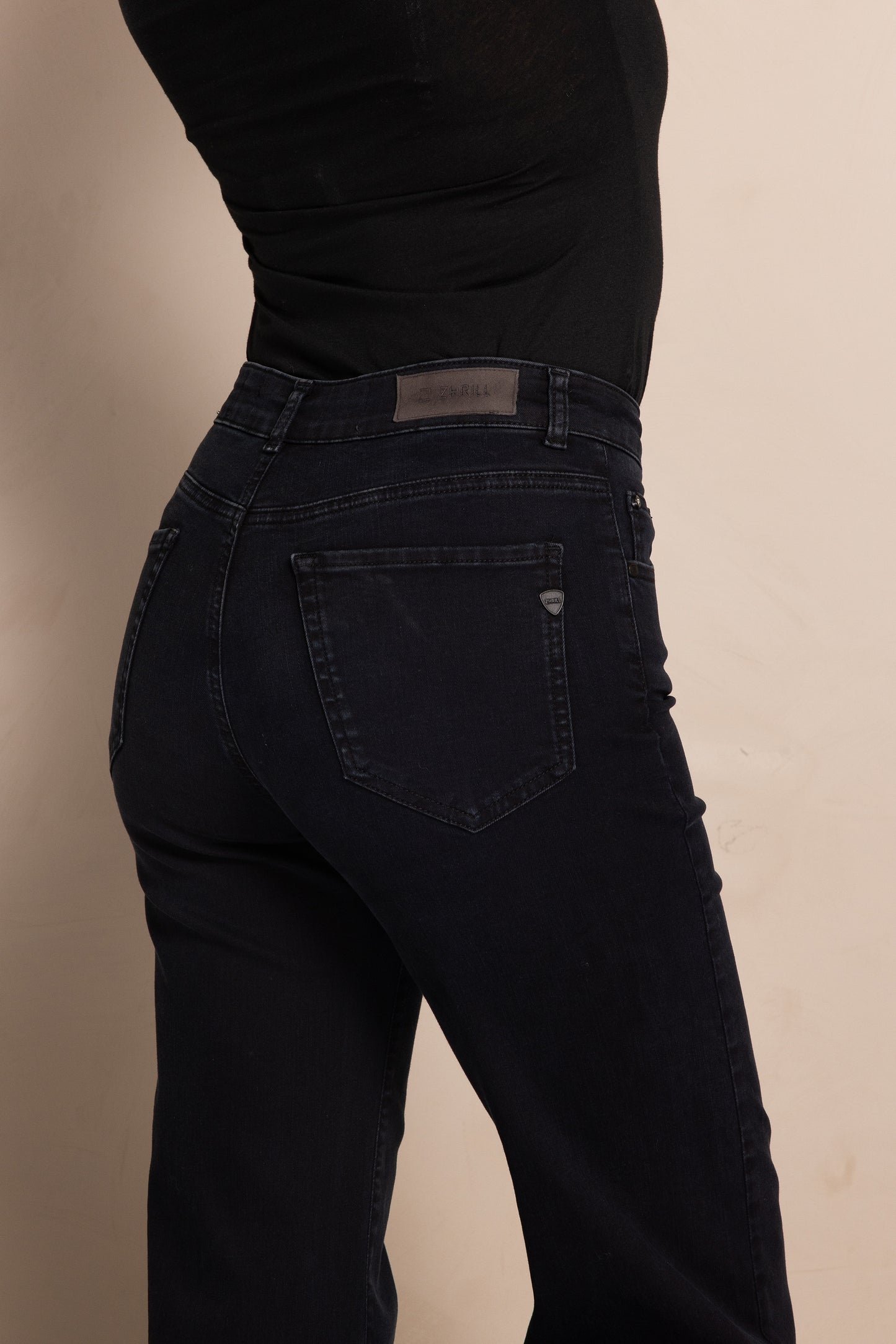 Zhrill Hose sportiv FBlack 117