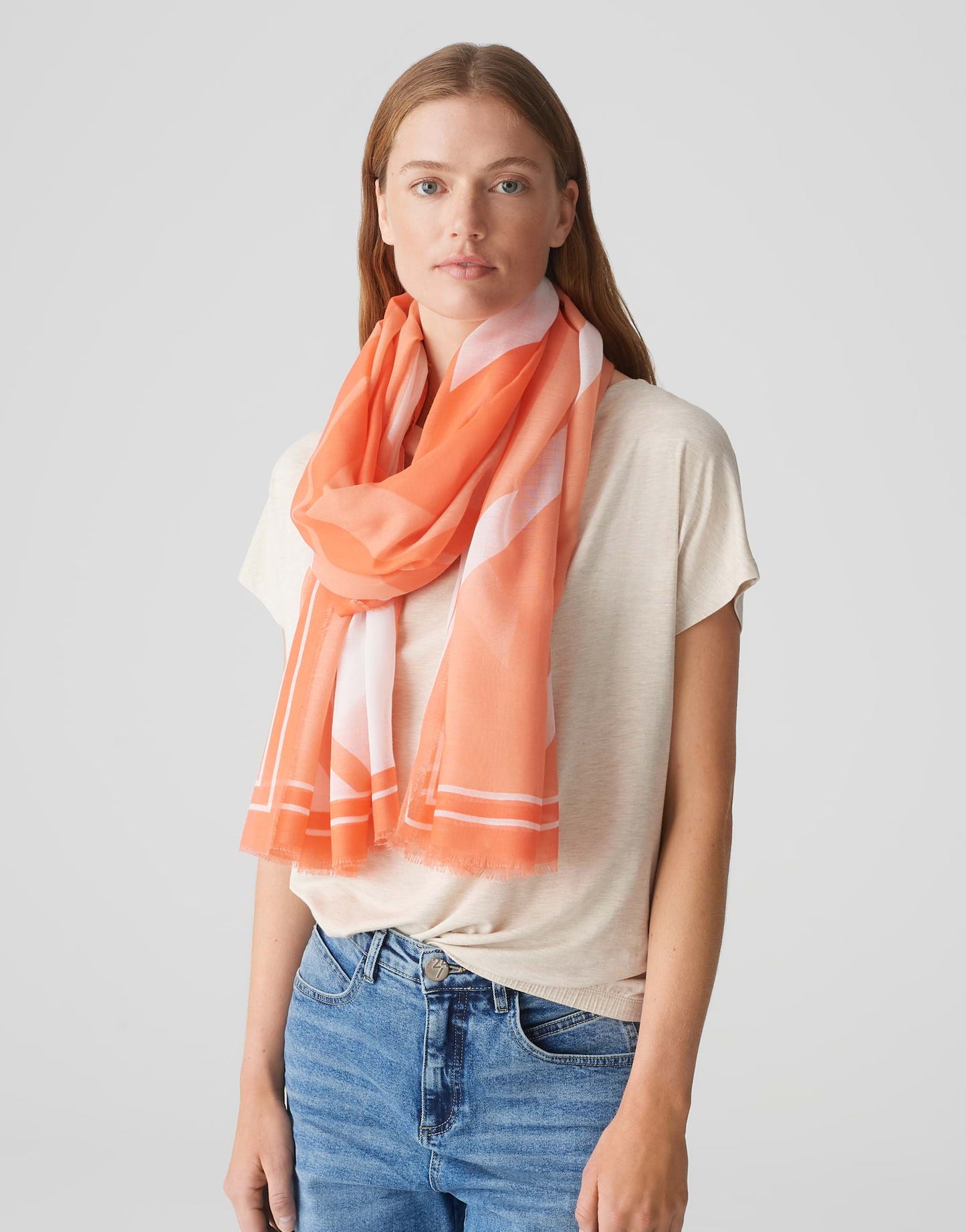 Axeni scarf