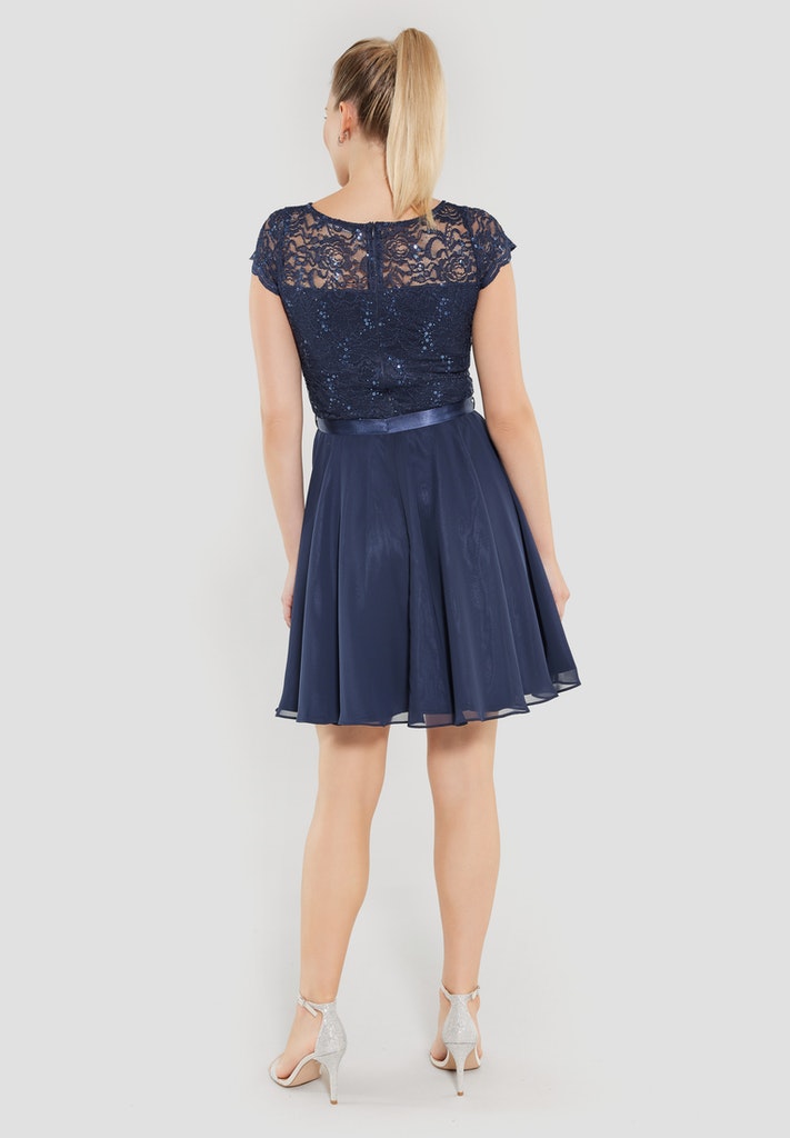 Kleid - Spitze / Chiffon