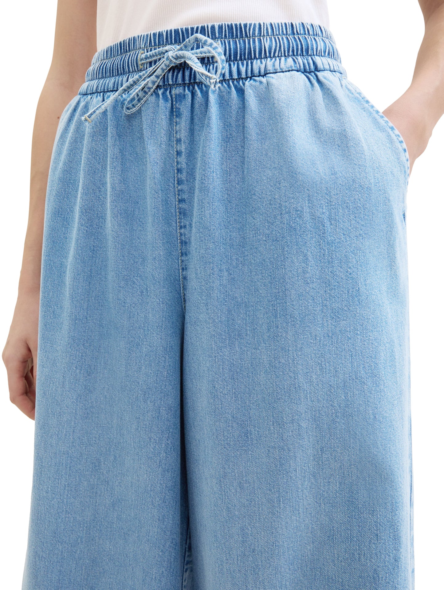 Volume Flare Soft Jeans