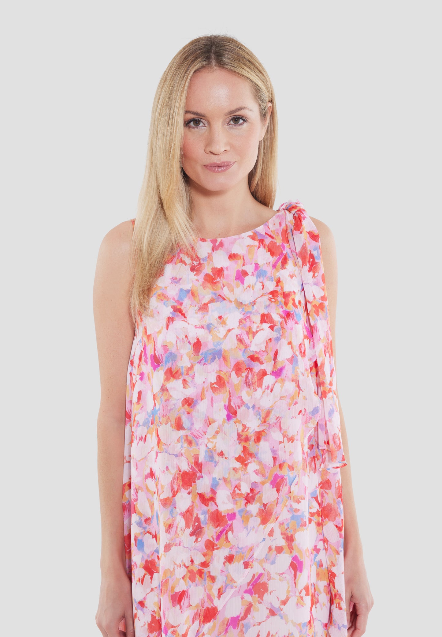 Cocktailkleid aus bedrucktem Crincle Chiffon