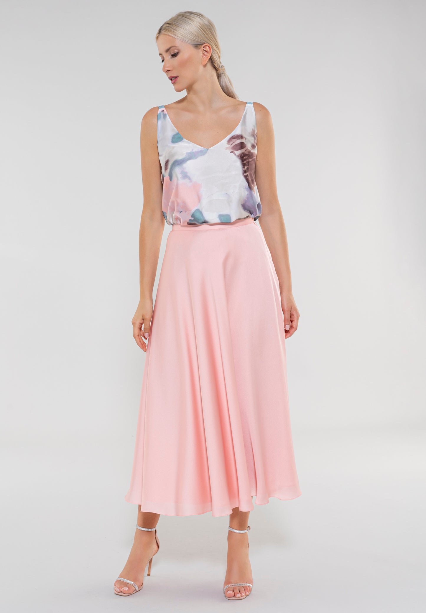 Top aus nachhaltigem Satinchiffon