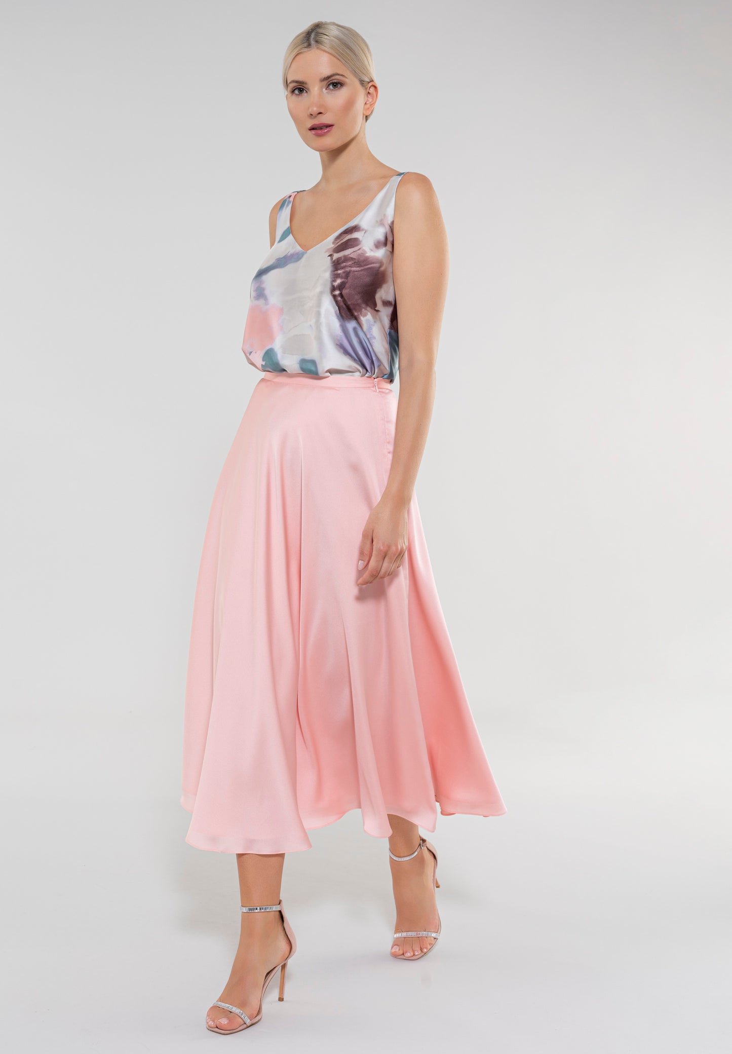 Top aus nachhaltigem Satinchiffon