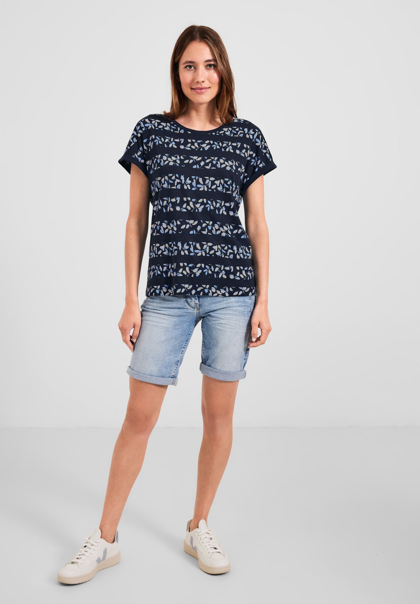 Florales Streifenshirt