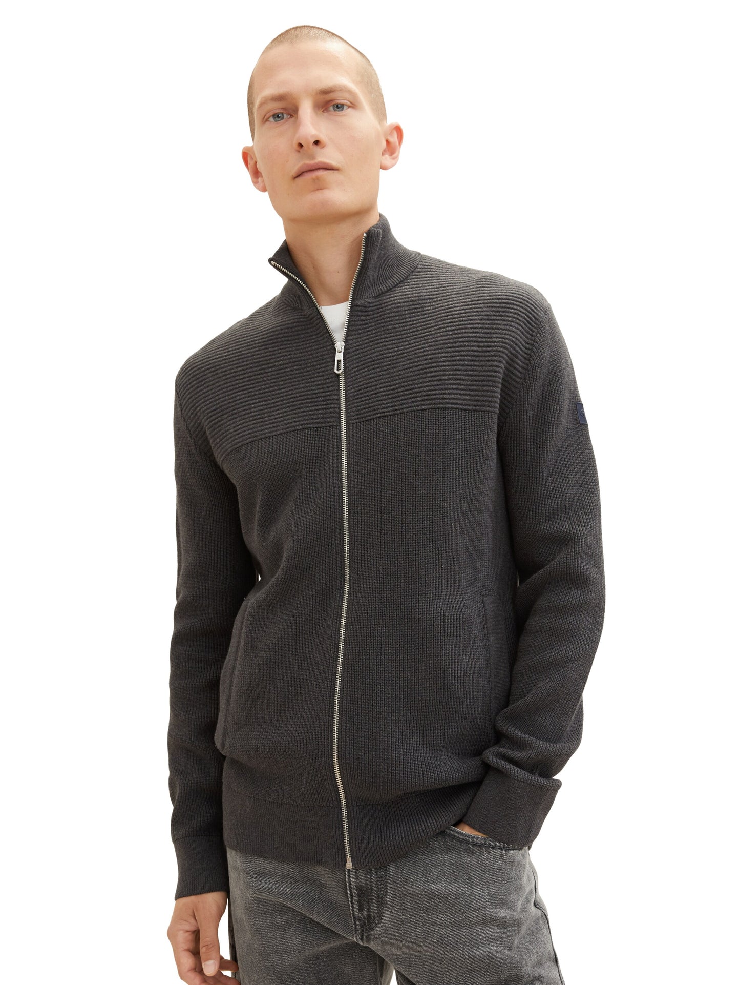 Strickjacke mit Struktur
