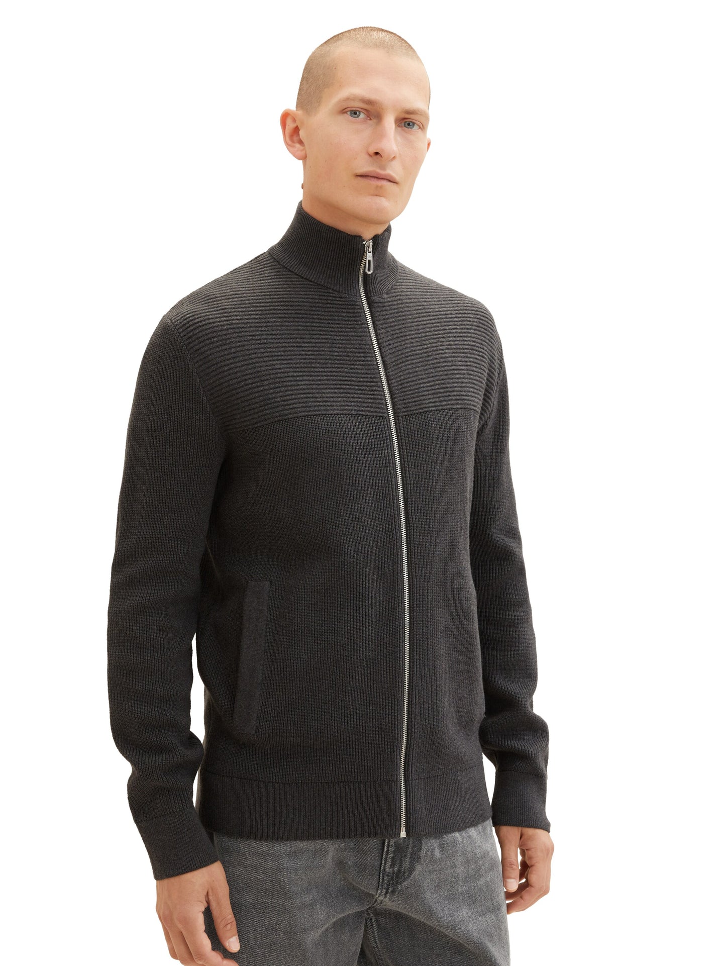 Strickjacke mit Struktur