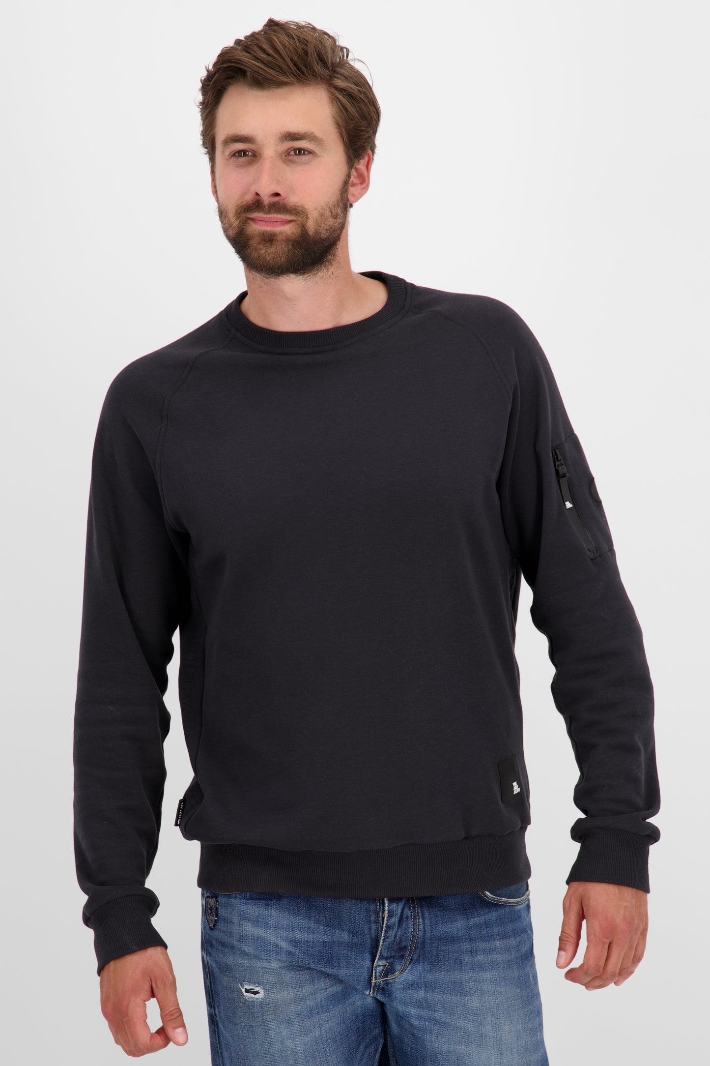 VinnAK A Sweatshirt