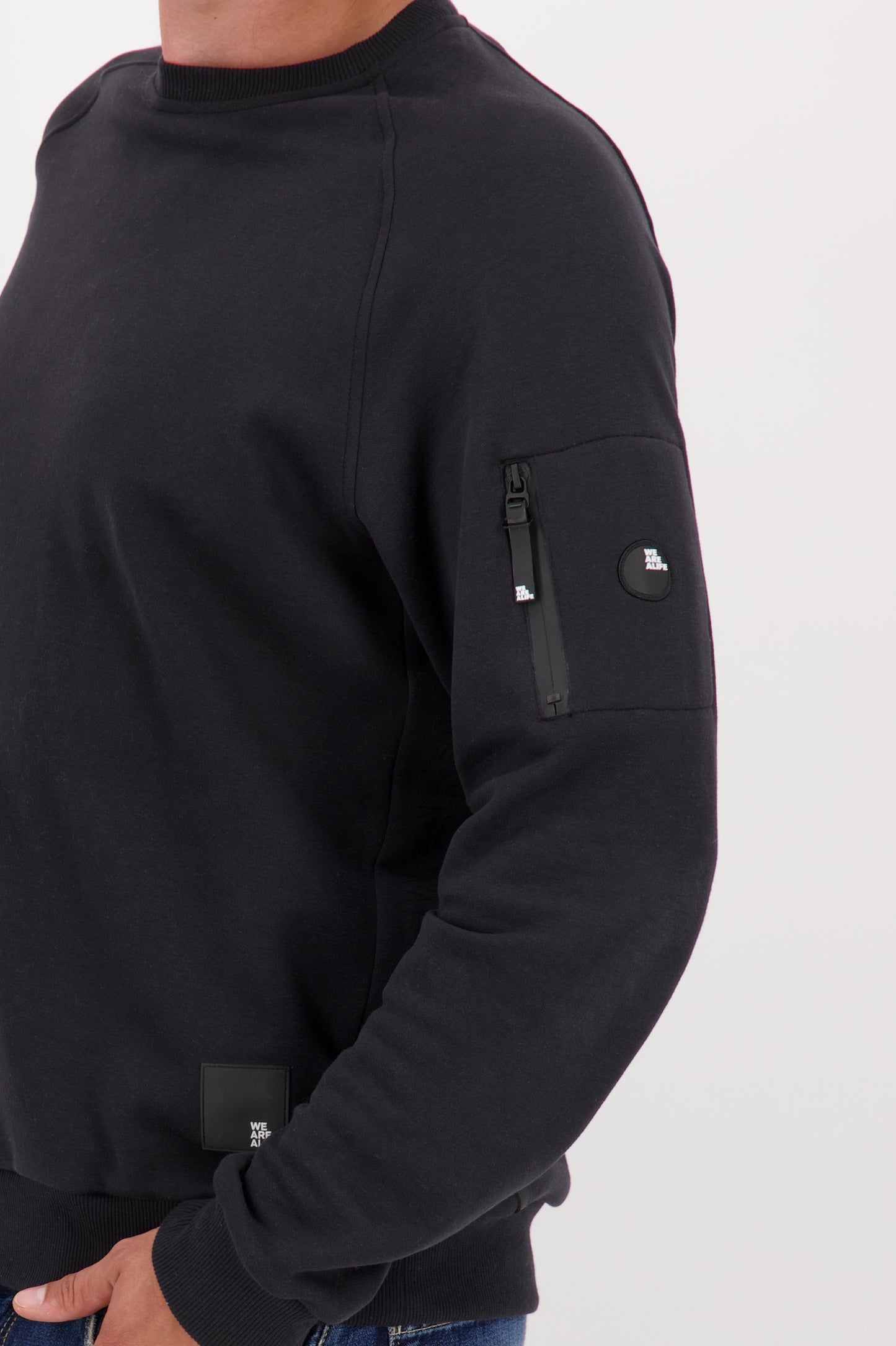 VinnAK A Sweatshirt