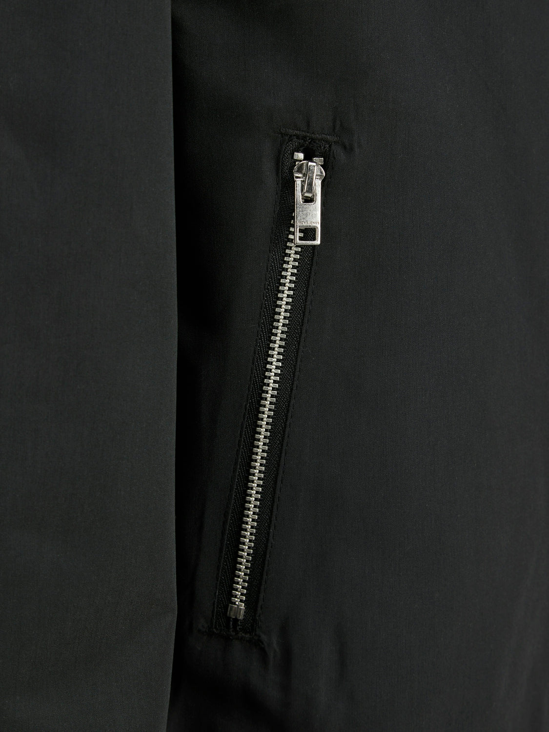 JJERUSH BOMBER NOOS JNR