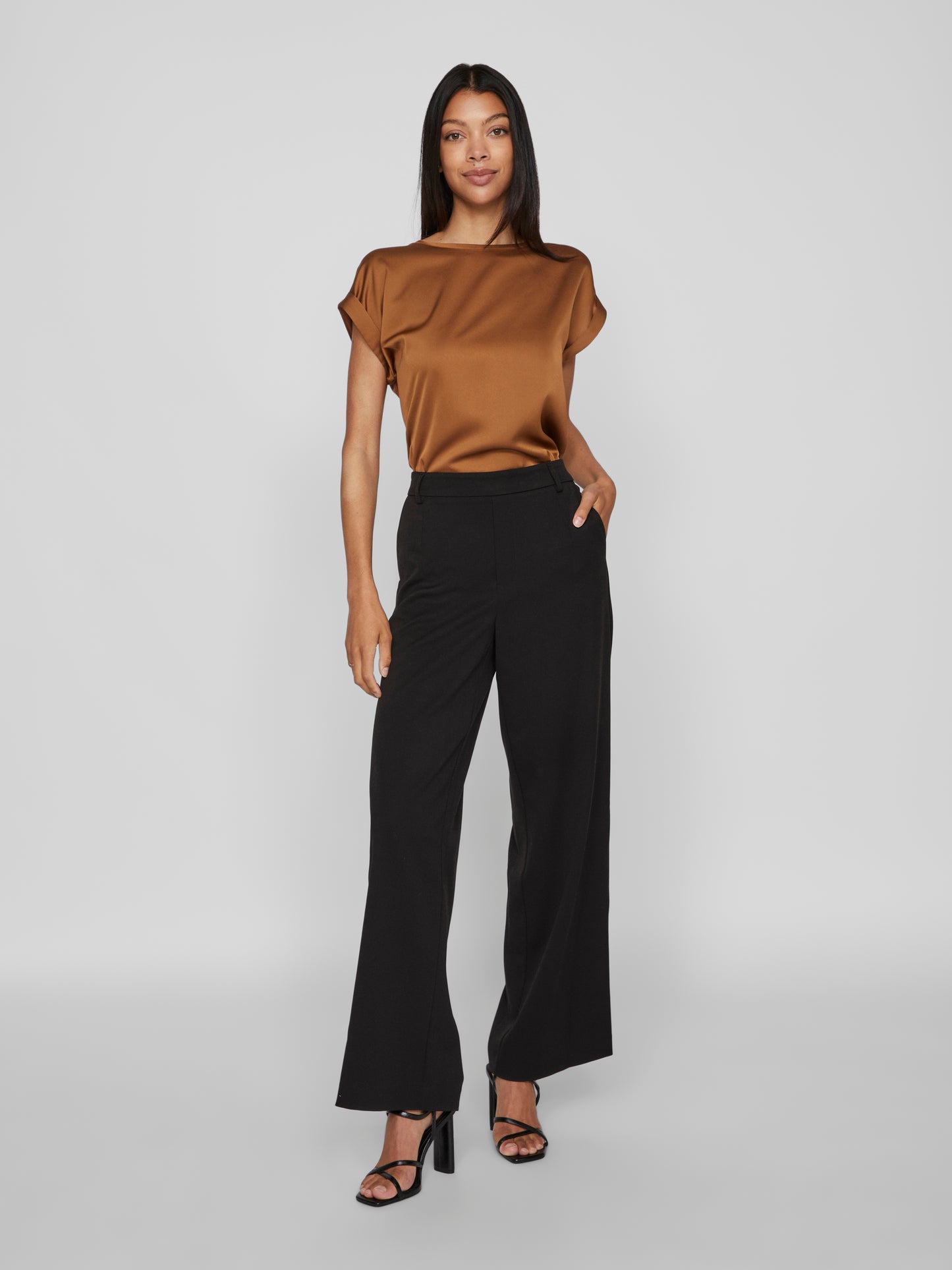 VIELLETTE S/S SATIN TOP - NOOS