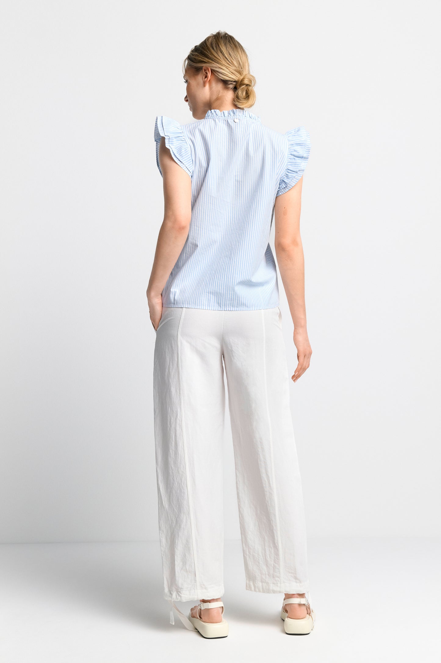 slouchy linen pants