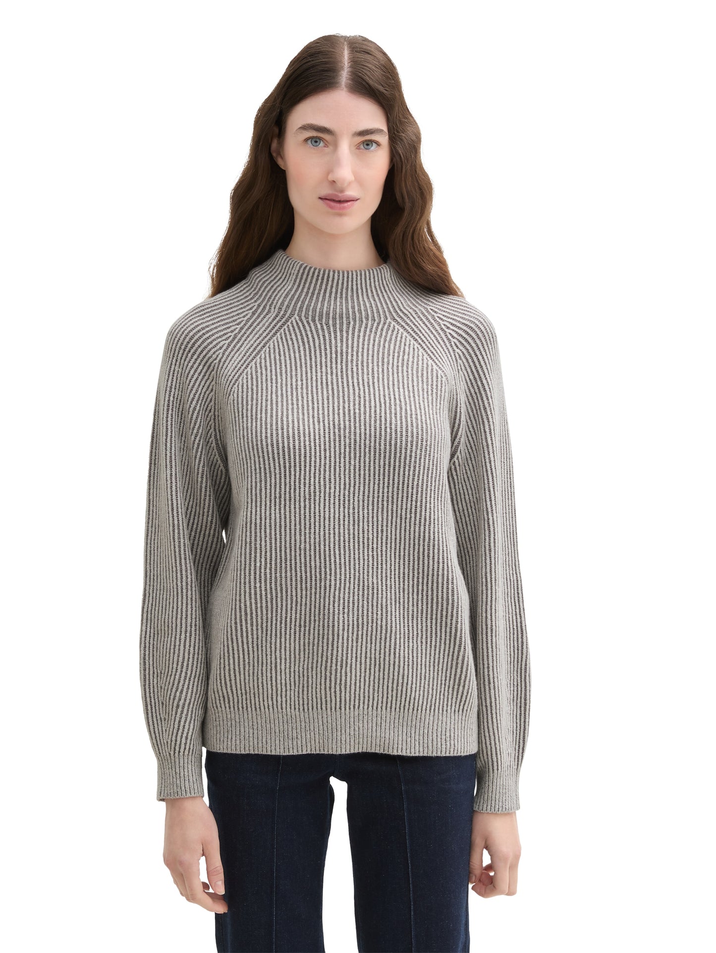 Gerippter Pullover mit Stehkragen