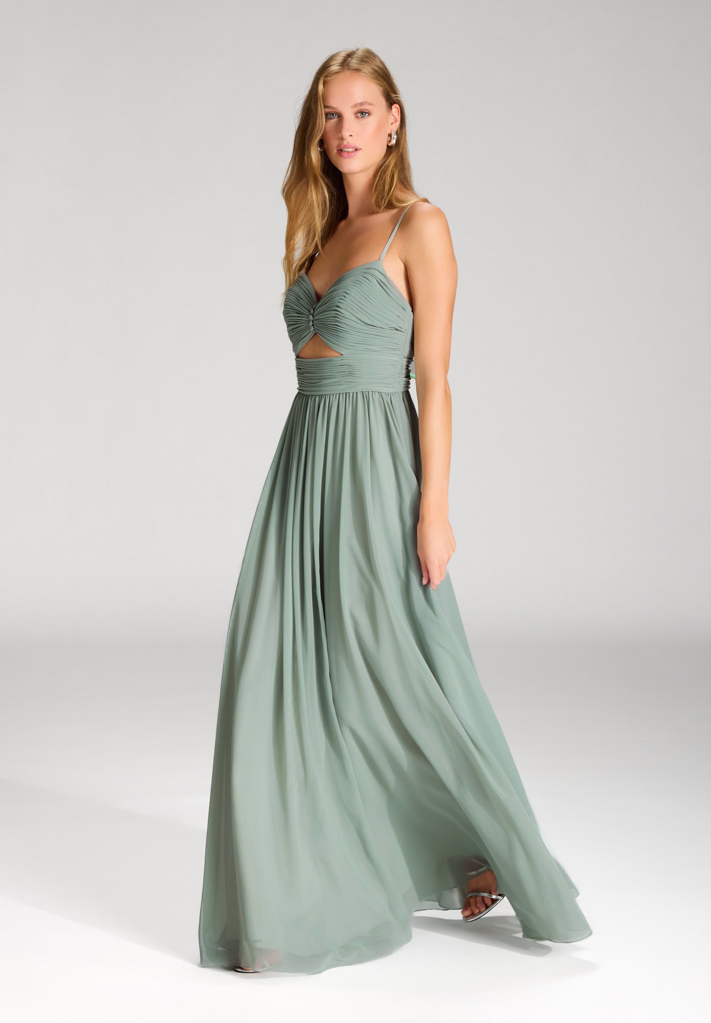 Chiffonkleid mit Cut-Out Detail und feiner Raffung