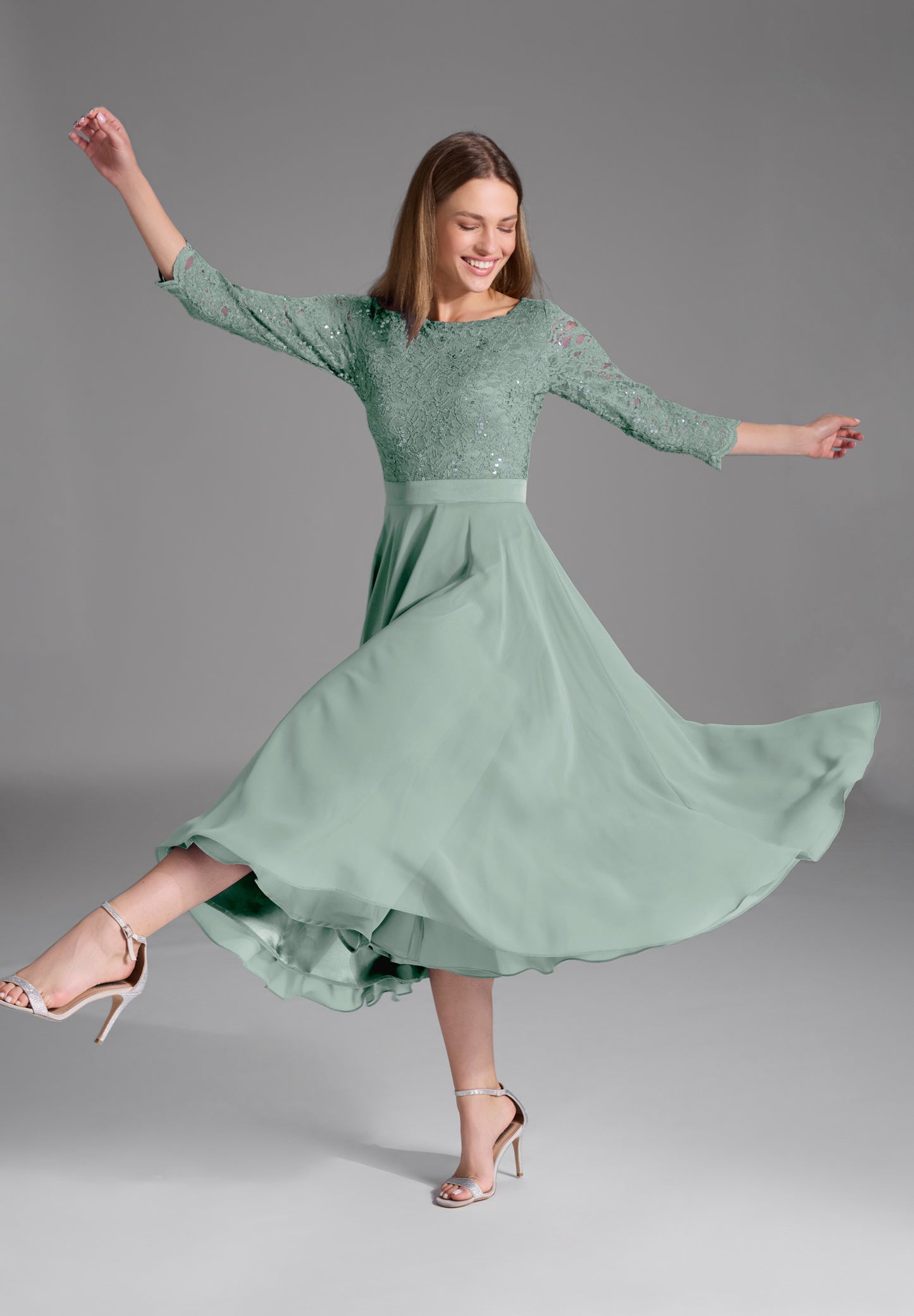 Cocktailkleid aus Spitze und Chiffon