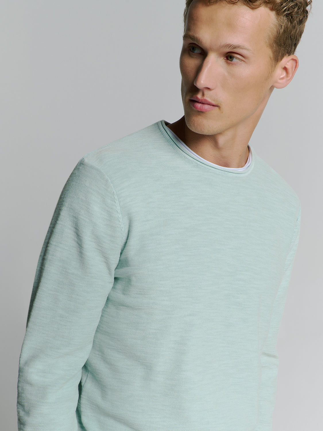 Pullover Crewneck Garment Dyed + Stone Washed