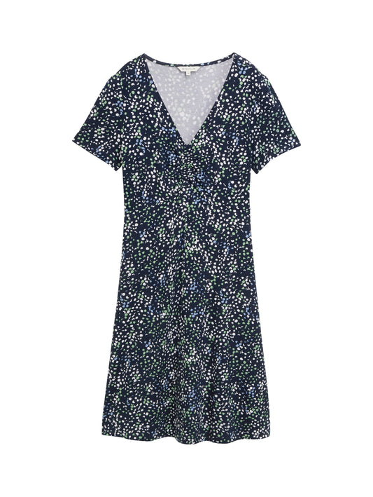Kleid mit Raffungen