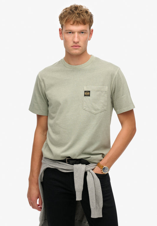 T-Shirt mit Tasche und Kontrastnähten