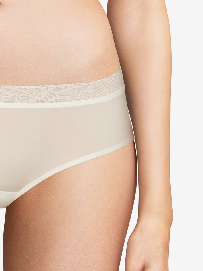 SOFTSTRETCH Shorty mit Spitze