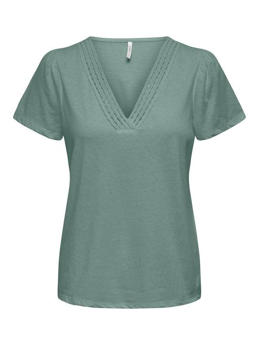 ONLBENITA S/S V-NECK TOP JRS