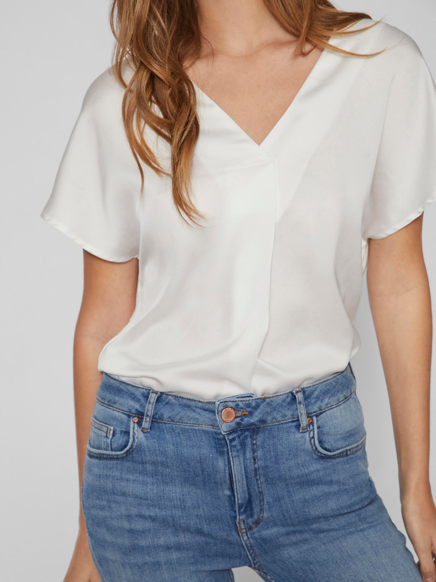 VIELLETTE V-NECK S/S SATIN TOP - NOOS