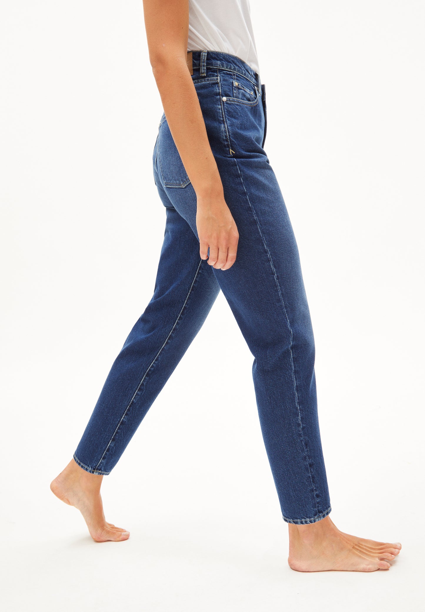 MAIRAA Denims / 5 Pockets Mom Solid, wavy blue